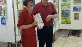 Сотрудники фонда "Содействие" приняли участие в организации и проведении выставки "Посиделки"